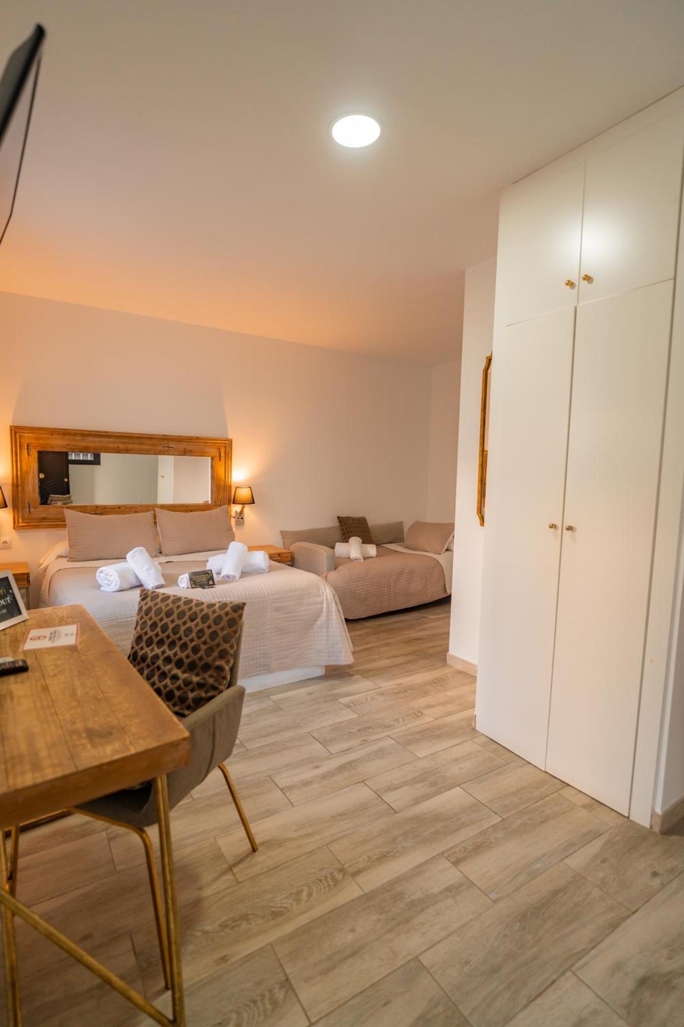 Center Suites San Eloy Siviglia Esterno foto