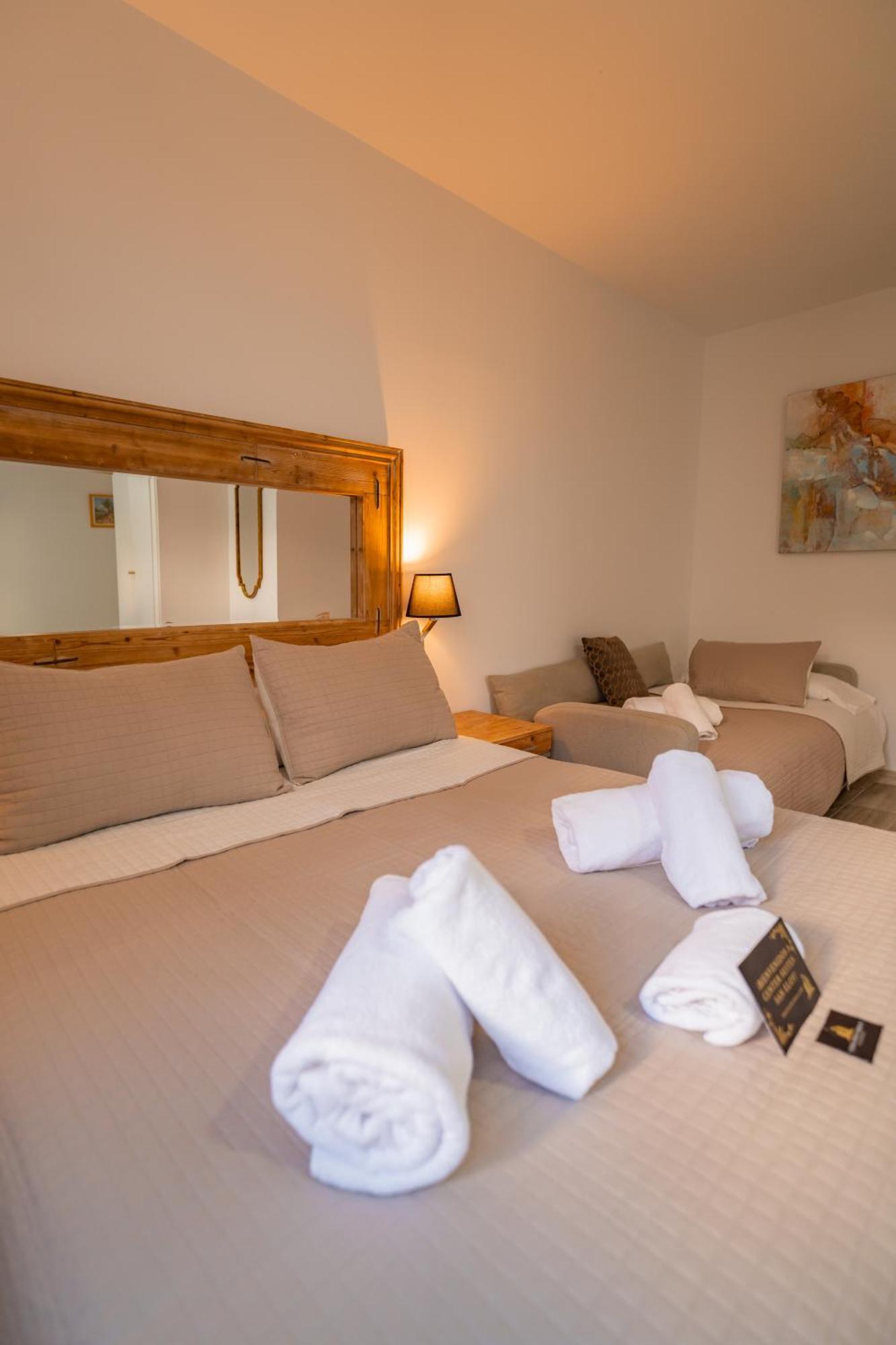 Center Suites San Eloy Siviglia Esterno foto